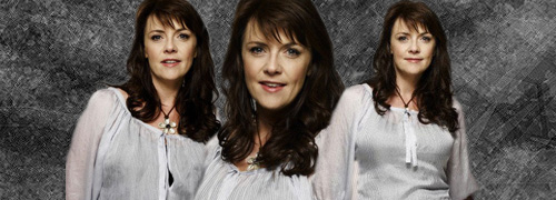 Amanda Tapping Triple