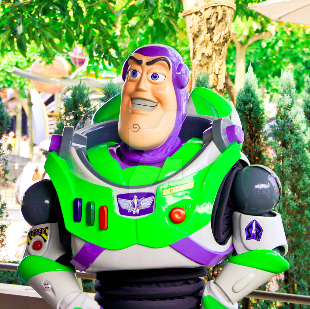 Buzz lightyear