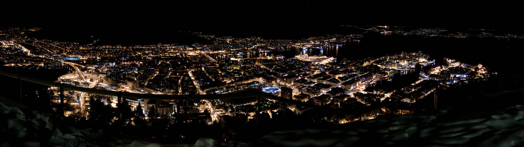 Winter in Bergen 3840x1080