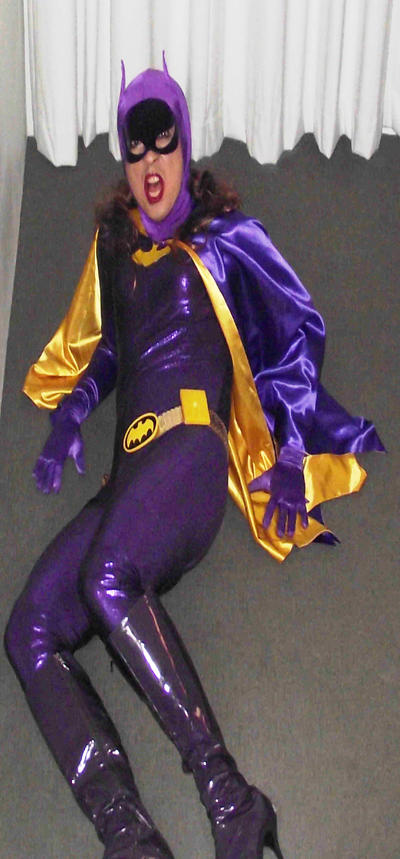 66 Batgirl Cosplay- It's a trap!