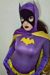 66 Batgirl Cosplay - tune in my head by ozbattlechick