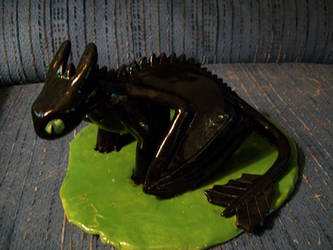 Toothless Painted angle 1