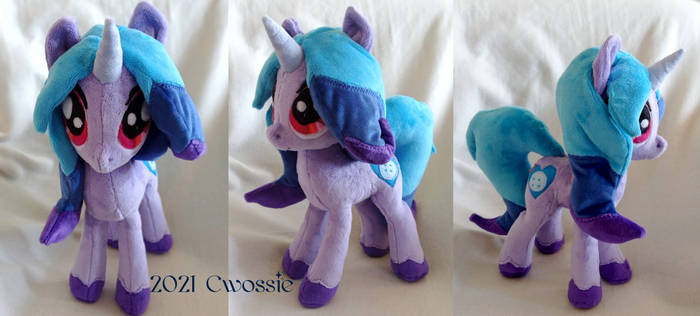 Izzy Moonbow 2: Unicorn Boogaloo Plush