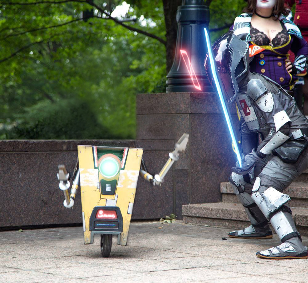 Zer0 and Claptrap- Borderlands 2