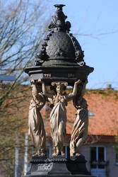 Fountain detail