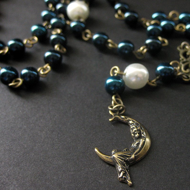 Night Sky Necklace in Pearls