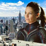 Giantess Evangeline Lilly