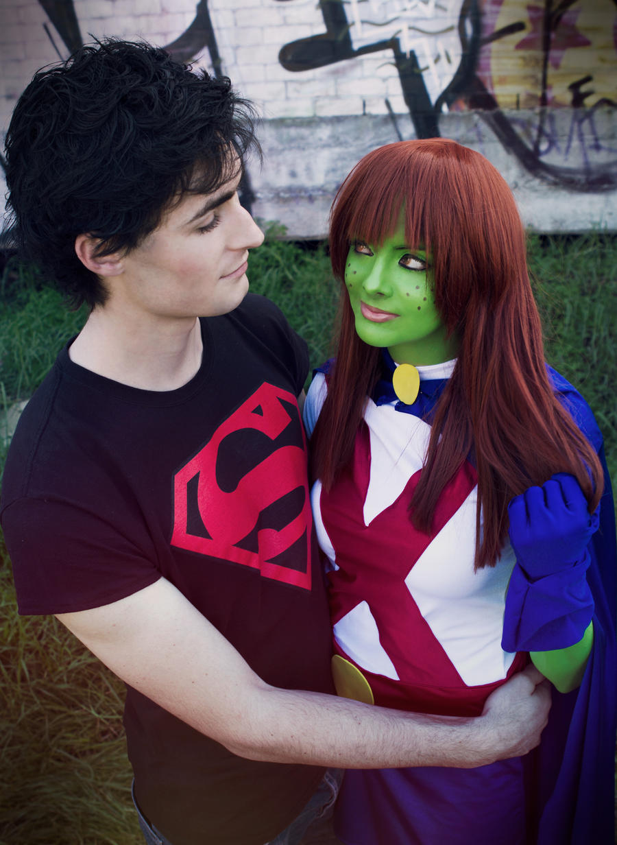 Young Justice: Miss Martian and Superboy