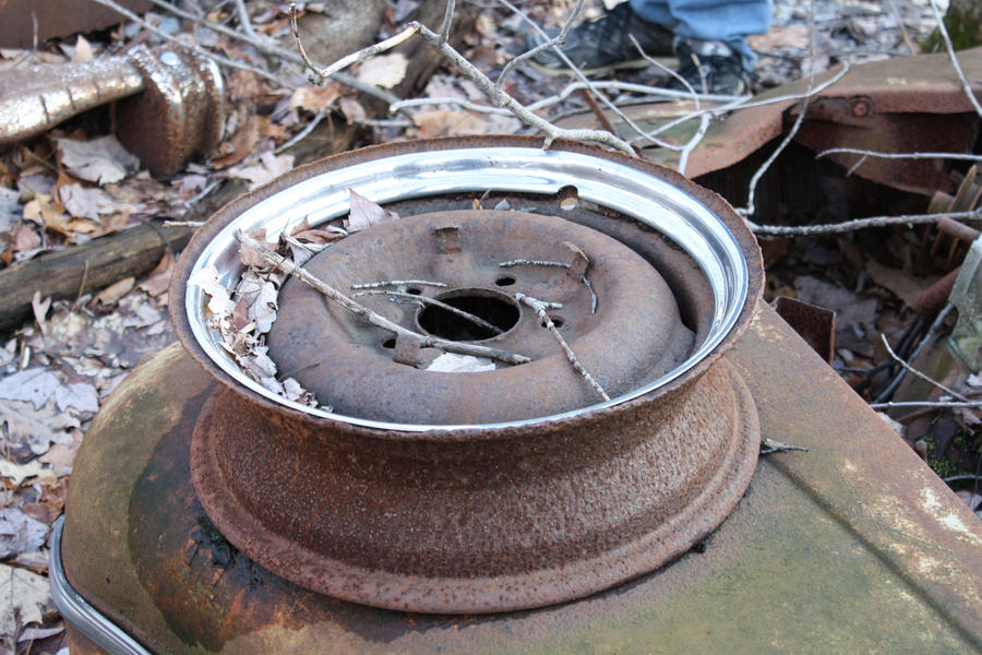 old rusty rim by aila-art on DeviantArt