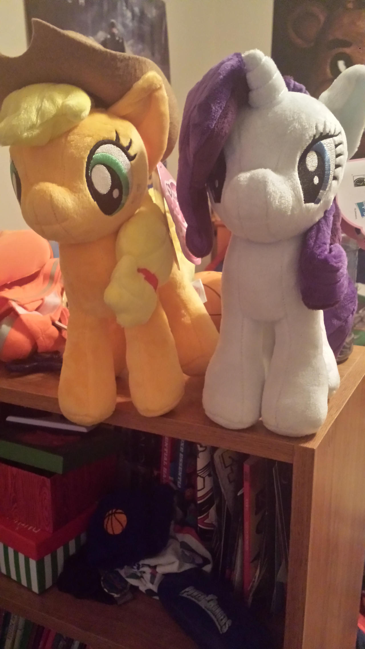 Rarity and Applejack (Rarijack) by Nateumstead on DeviantArt