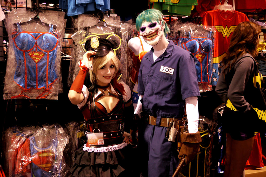 Harley Quinn and Joker!!