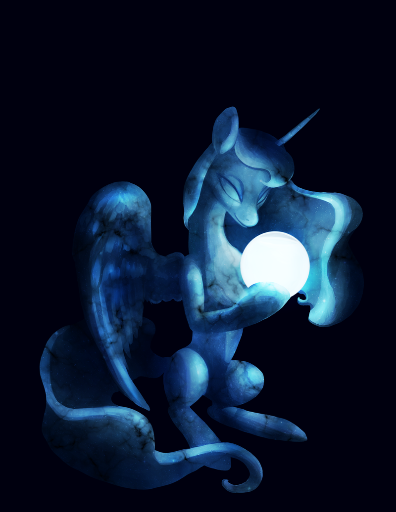 Luna Statuette