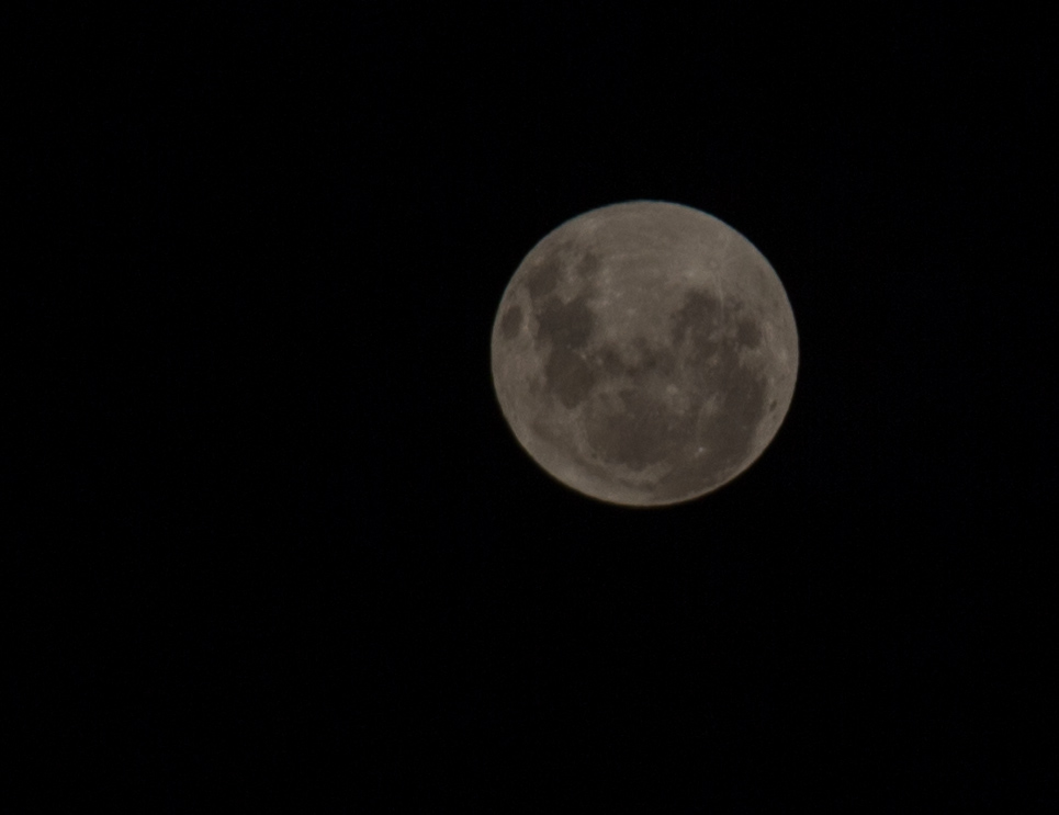 Full moon over Sydney