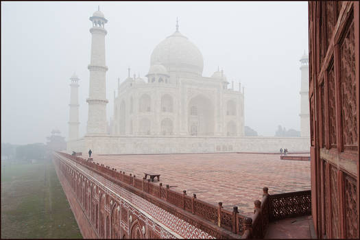 Agra and Taj in January