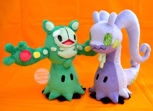 Mimikyu crossover plush set, reuniclus and goodra