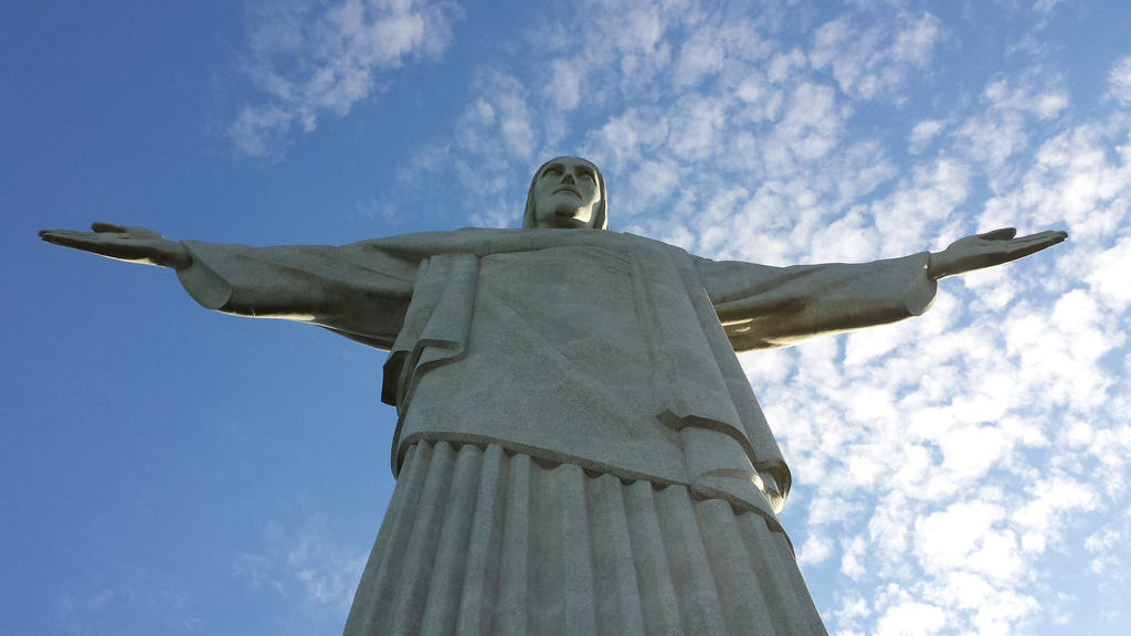 Christ the Reedemer in a zenithal shot