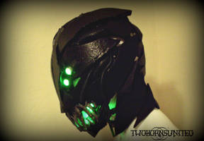 The ''Gurath'' light up Alien Moving jaw mask