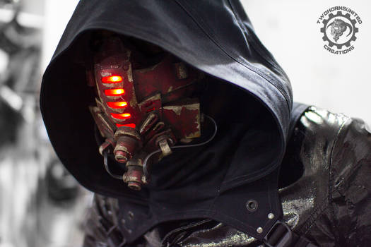 Red Tremor - Cyberpunk LED mask