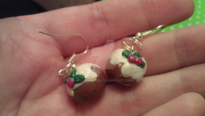 Christmas Pudding small dangle earrings