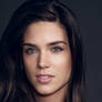 Jennifer Connelly + Marie Avgeropoulos (Morph)