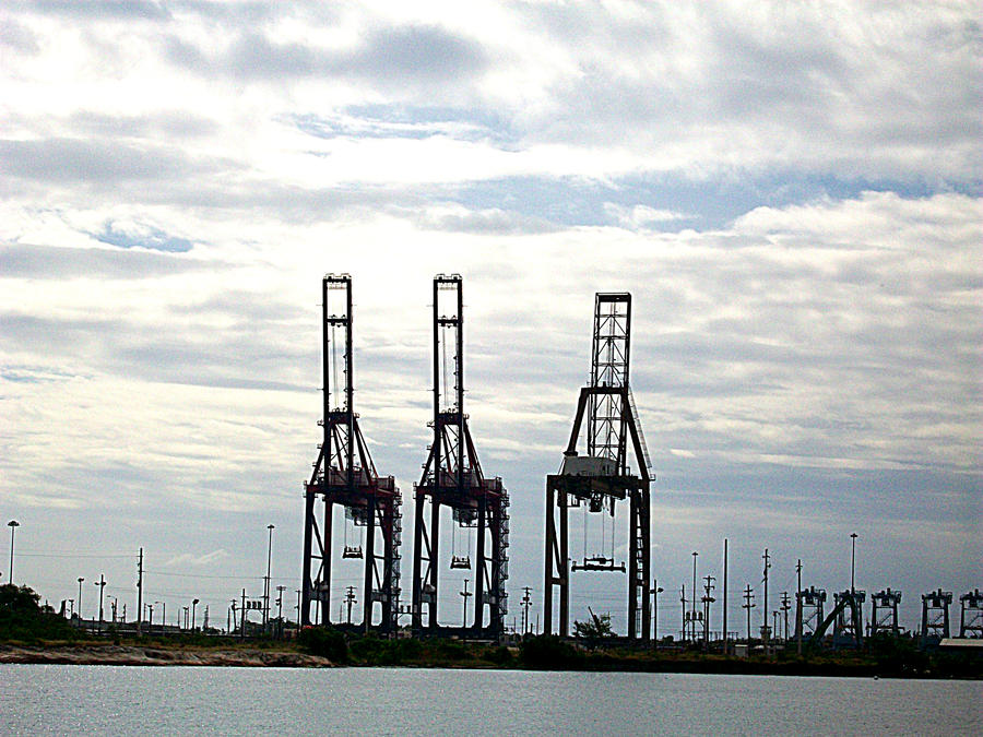 PONCE MUELLE by MimaHearts on DeviantArt