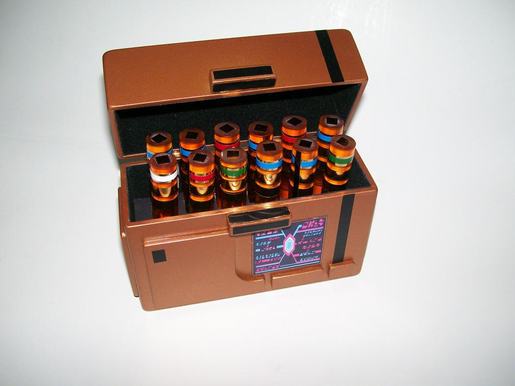 Isolinear Rods in a Box from Quarks Bar by CmdrKerner on DeviantArt