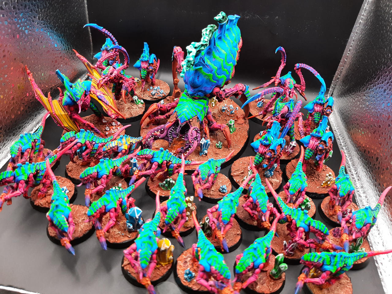 Tyranid Hive Fleet Neon By Numerion On DeviantArt tyranid-hive-fleet-neon-by-numerion-on-deviantart