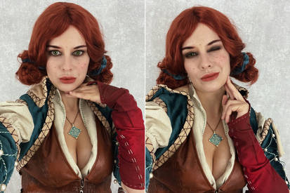 Triss cosplay selfie