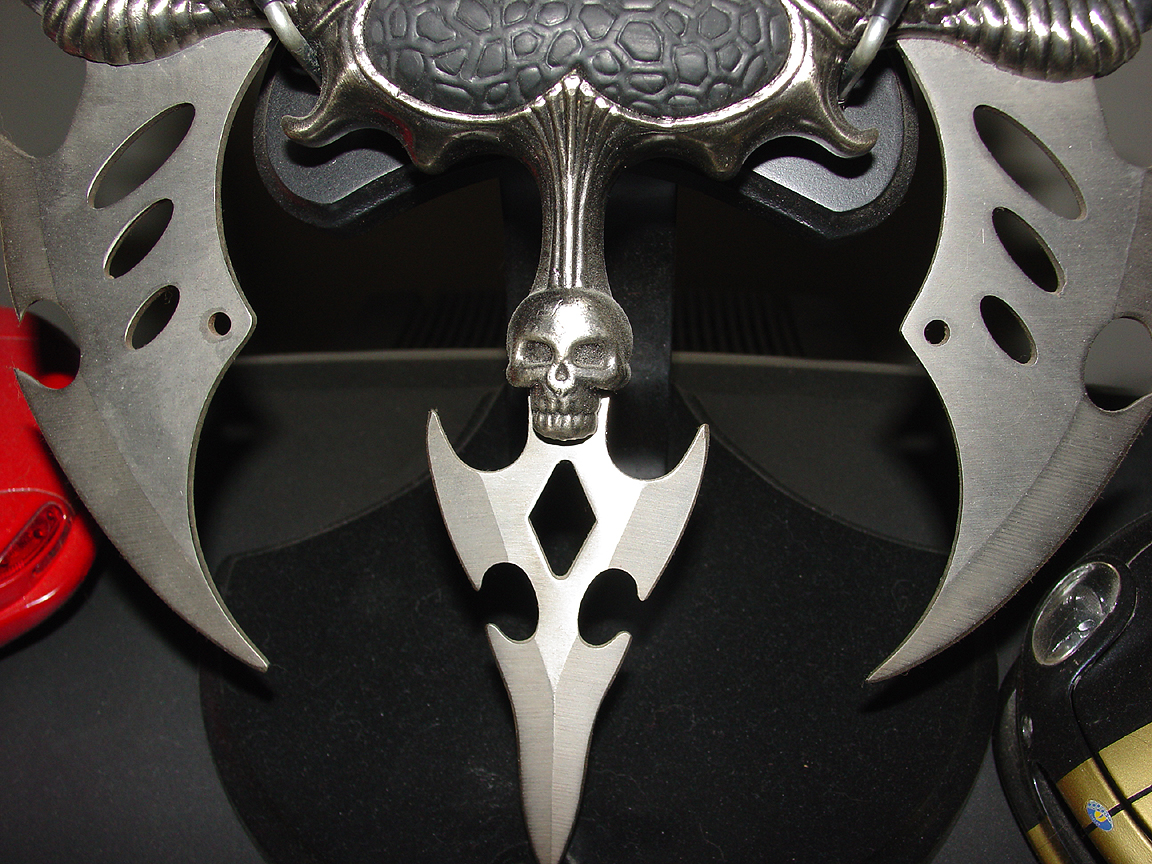 skull knife