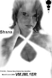 Femme OVNI sexy - Shana