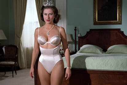 Princess Elisabeth II,lingerie blanc,lux