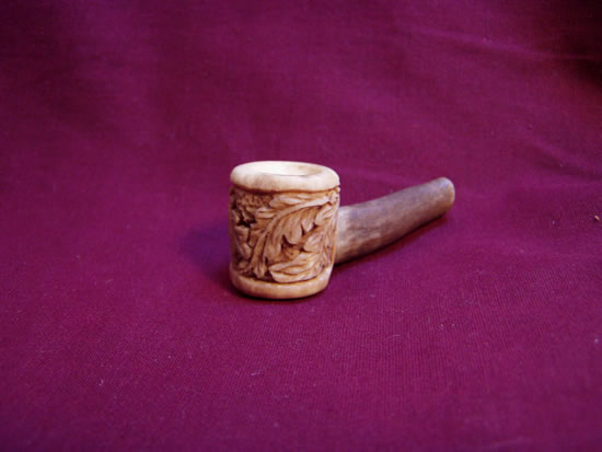 Oak Leaf Antler Pipe