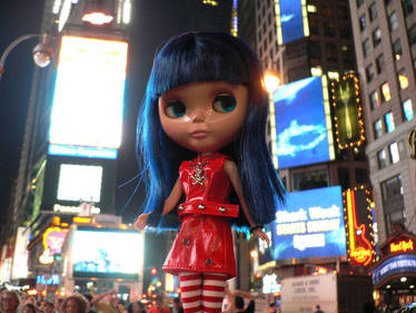 Blythe in Times Square