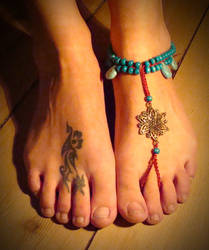 Howlite Barefoot Sandal