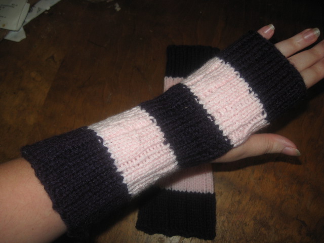 Fingerless Gloves:Purple Pink