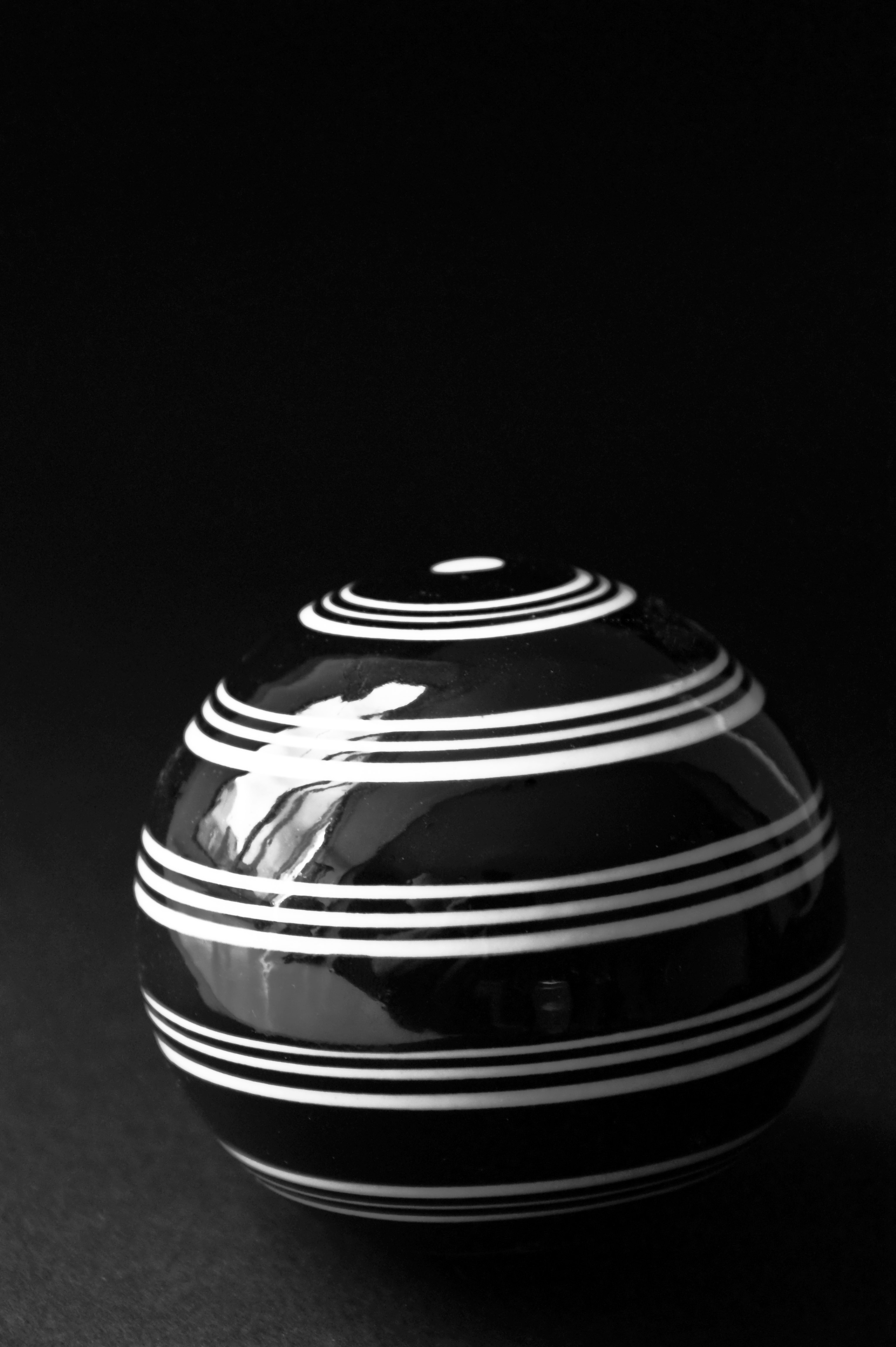 BLACK_WHITE_BALL