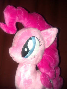 Pinkie Headshot