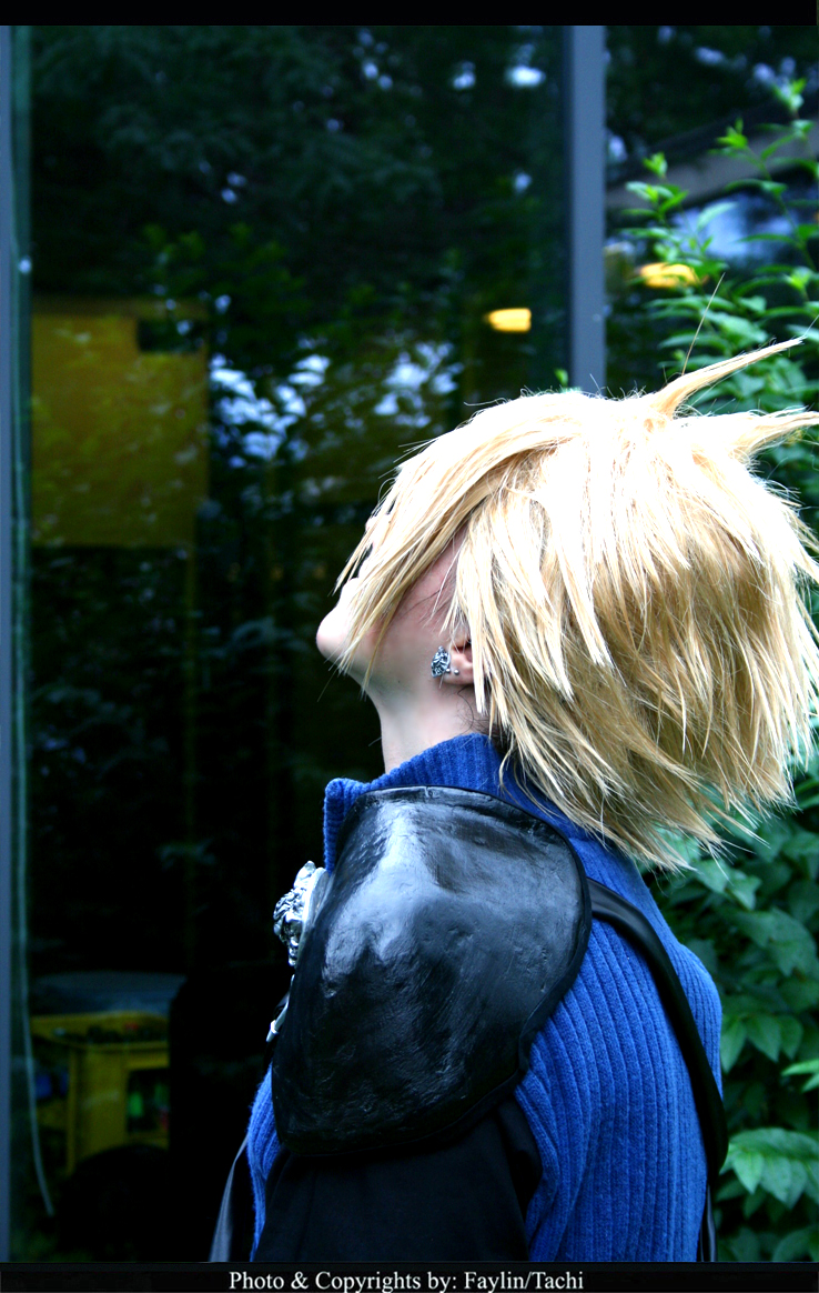 Cloud Strife - AC -  VI