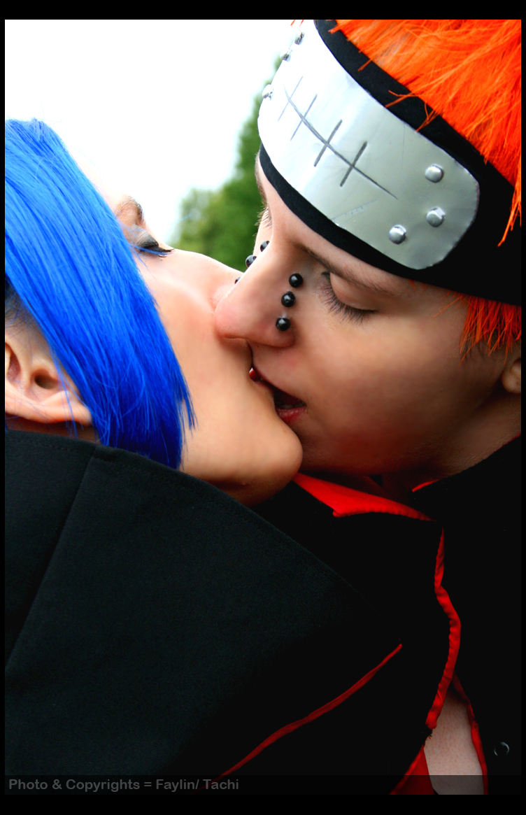 Pein and Konan Cosplay + V +