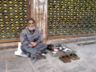 Afghan Shoe Shiner