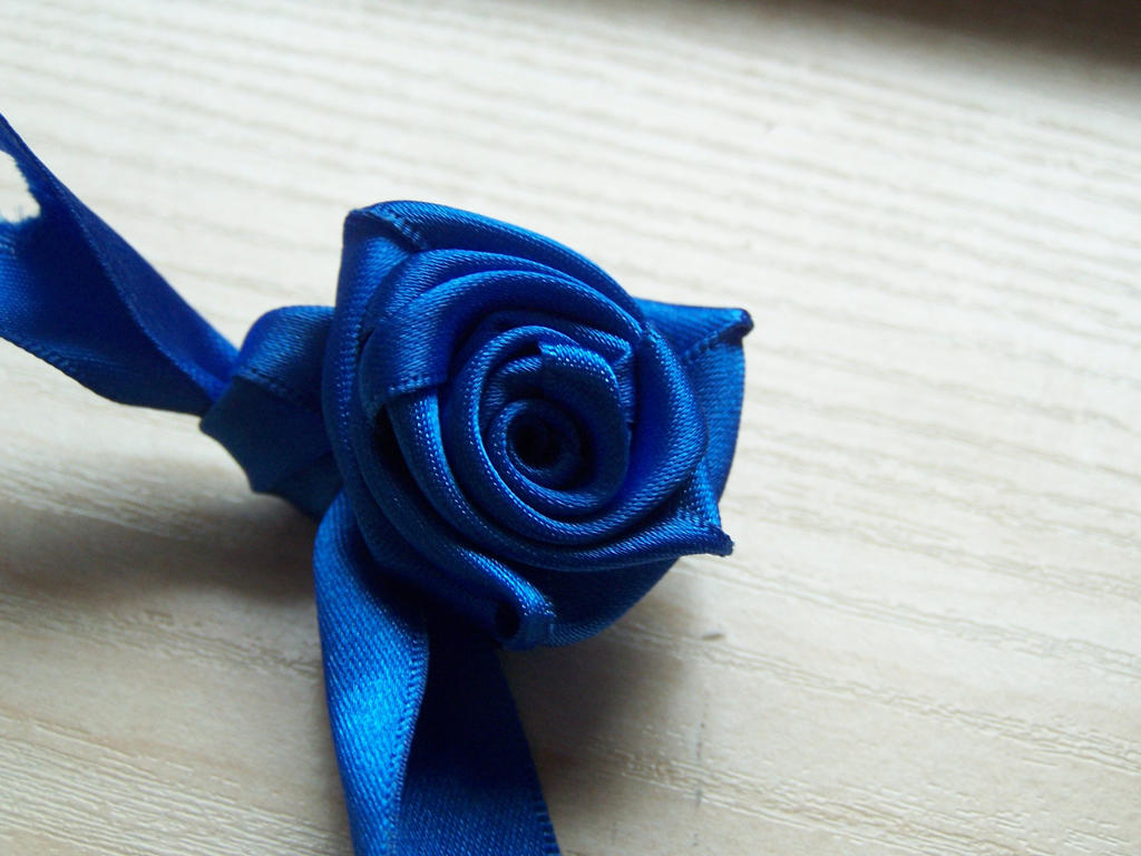 Blue Ribbion Roses Blue Ribbon rose by Foxhatart on DeviantArt