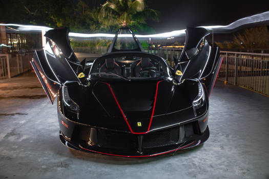 Ferrari LaFerrari Aperta