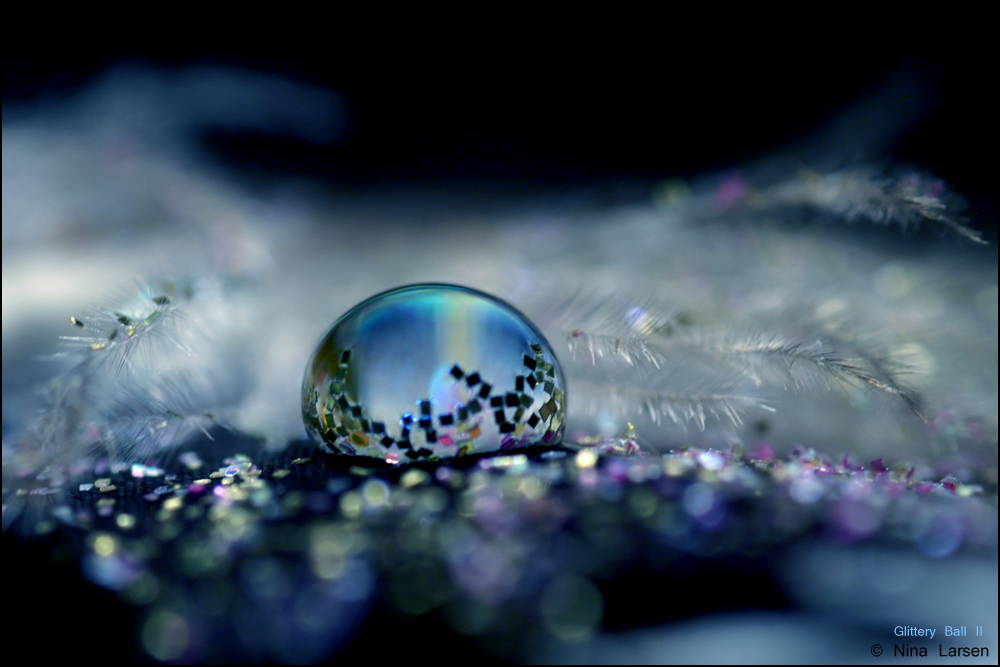 Glittery Ball II by ninazdesign