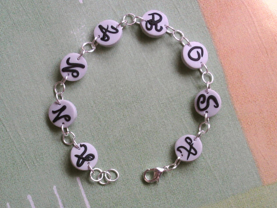 Bracelet with custom name fimo