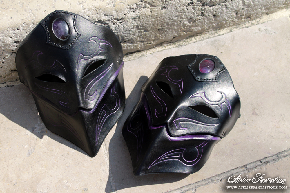 Orounn mask - purple gemstone