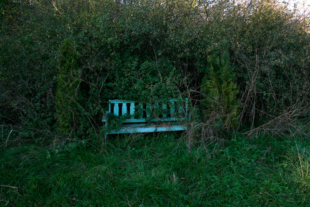 Vergessene Bank - forgotten bench by tunne on DeviantArt