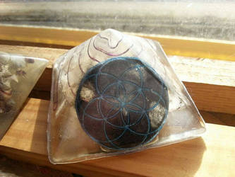 Seed of Life Orgone Pyramid Indigo