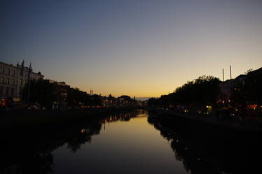 Dublin -  The Liffey at night