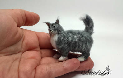 Handmade miniature Maine Coon Cat