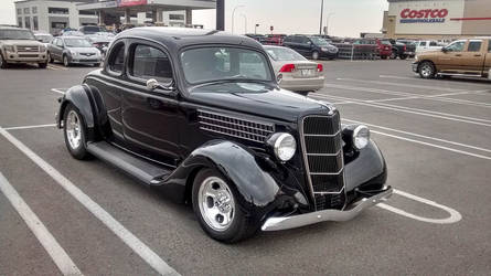 1935 Ford 5 WindowCoupe